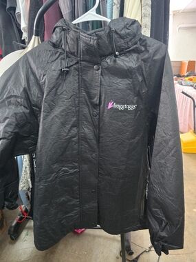 frogg toggs Women's Black Waterproof Hooded Rain Jacket